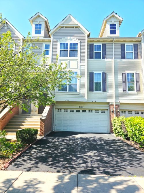 3407 Bradbury Cir, Aurora, IL, 60504-6890 | Card Image