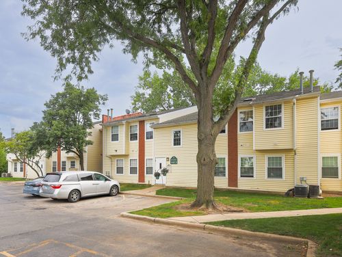 apt-103-1417 E Wyndham Cir, Palatine, IL, 60074-7967 | Card Image