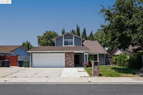 2825 Georgia Dr, Tracy, CA, 95376-1758 | Card Image