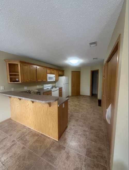 4670 19th St Sw, Forest Lake, MN, 55025-5100 | Card Image