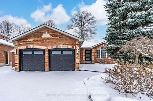 36 Glen Oak Crt, Barrie, ON, L4M6M4 | Card Image