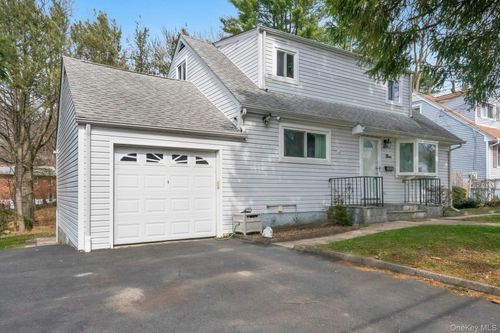 9 Virginia Ave, Dobbs Ferry, NY, 10522-1915 | Card Image