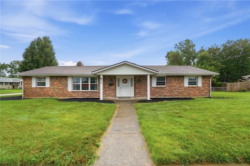 11 E Bonomo Dr, Fairborn, OH, 45324-3403 | Card Image