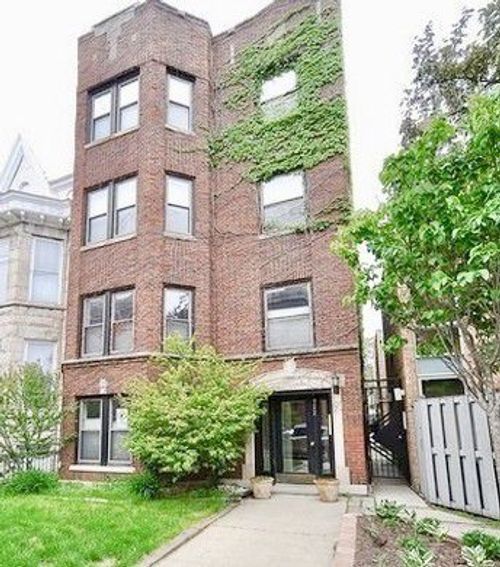 apt-2n-722 Oakdale Ave, Chicago, IL, 60657-5244 | Card Image