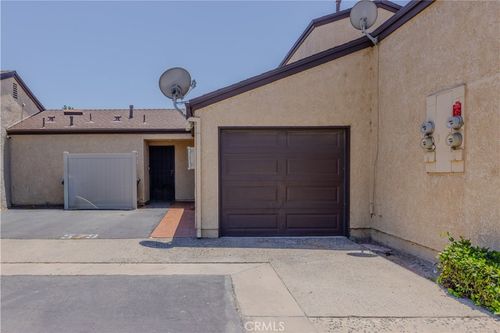 579 Parkview Dr, Lake Elsinore, CA, 92530-7023 | Card Image