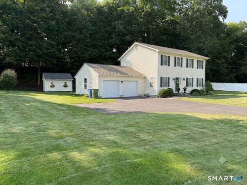 99 Old Farms Rd, Avon, CT, 06001-2253 | Card Image