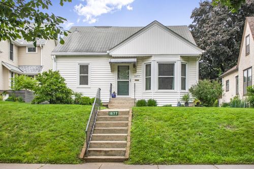 1677 Niles Ave, Saint Paul, MN, 55116-1423 | Card Image