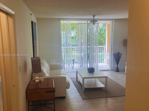 8206-19555 E Country Club Dr, Aventura, FL, 33180-2596 | Card Image