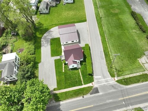 343 N Peterboro St, Canastota, NY, 13032-1154 | Card Image