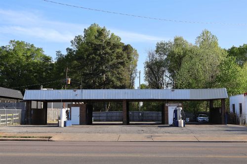 1663 E Holmes Rd, Memphis, TN, 38116-8475 | Card Image