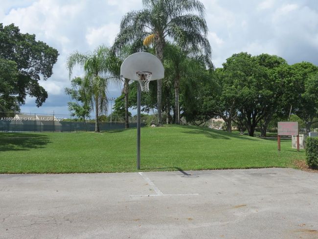 APT-410 - 2312 S Cypress Bend Dr, Condo with 2 bedrooms, 2 bathrooms and null parking in Pompano Beach FL | Image 29