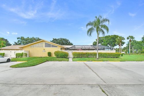 5805 Golden Eagle Cir, Palm Beach Gardens, FL, 33418-1518 | Card Image