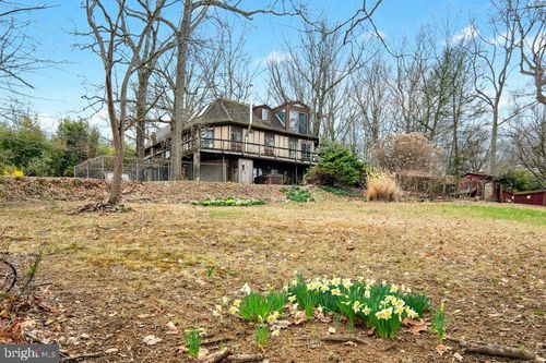 553 Mine Hill Rd, Kintnersville, PA, 18930-9786 | Card Image