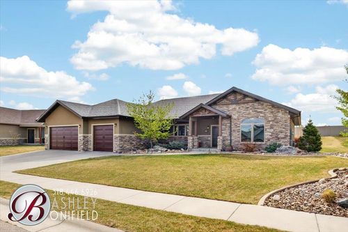 2805 Croydon Dr, Casper, WY, 82609-3858 | Card Image