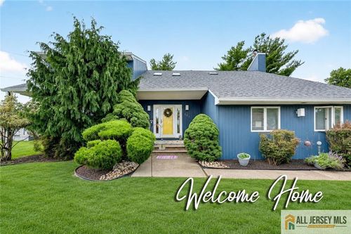 121 W Hill Rd, Colonia, NJ, 07067-3817 | Card Image