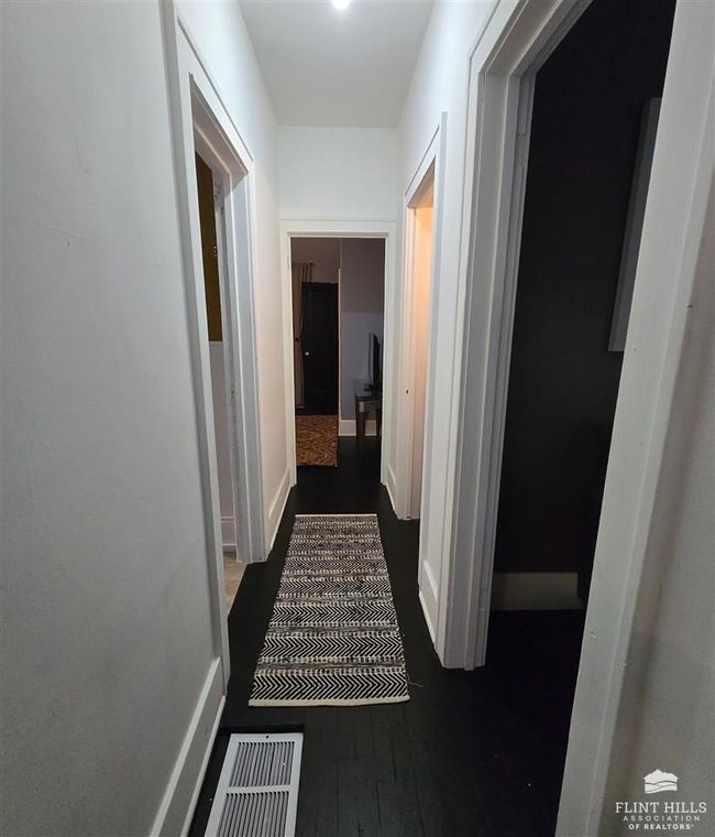 417 Ne 13 Th St, House other with 2 bedrooms, 1 bathrooms and null parking in Abilene KS | Image 12