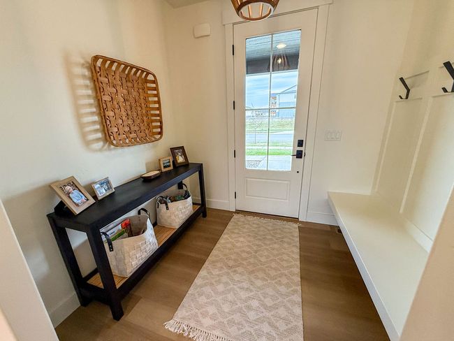 Doorway to outside | Image 5