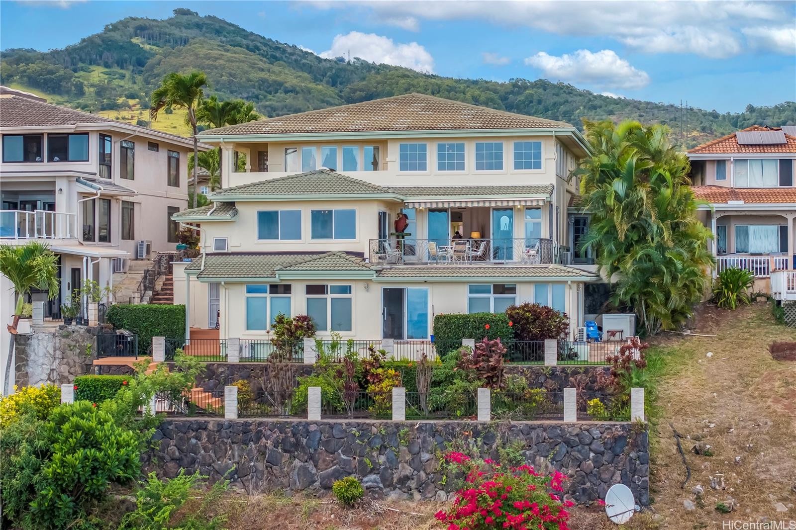 Hauone St, Kapolei, HI 96707