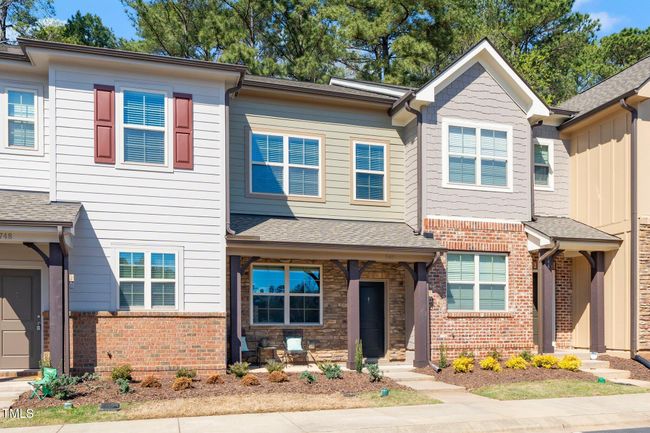 4-web-or-mls-746 Wickham (28 of 28) | Image 22