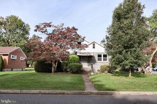100 W 48th St, READING, PA, 19606-3312 | Card Image