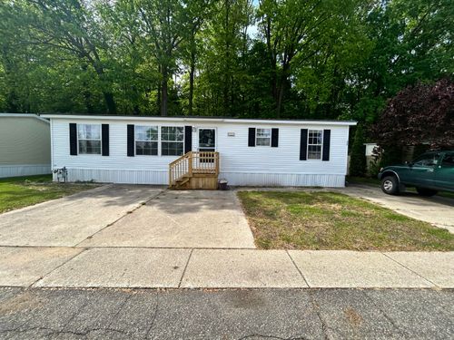 668 Hansel Street Nw, Comstock Park, MI, 49321 | Card Image