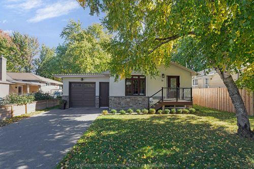 15 Wenderly Dr, Aurora, ON, L4G1V2 | Card Image