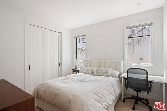 1086 Marco Pl, House other with 4 bedrooms, 4 bathrooms and 3 parking in Venice CA | Image 18