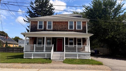 49 E St, Bristol, RI, 02809-3178 | Card Image