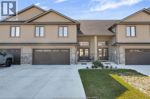 163 Lane St, Essex, ON, N8M0B1 | Card Image