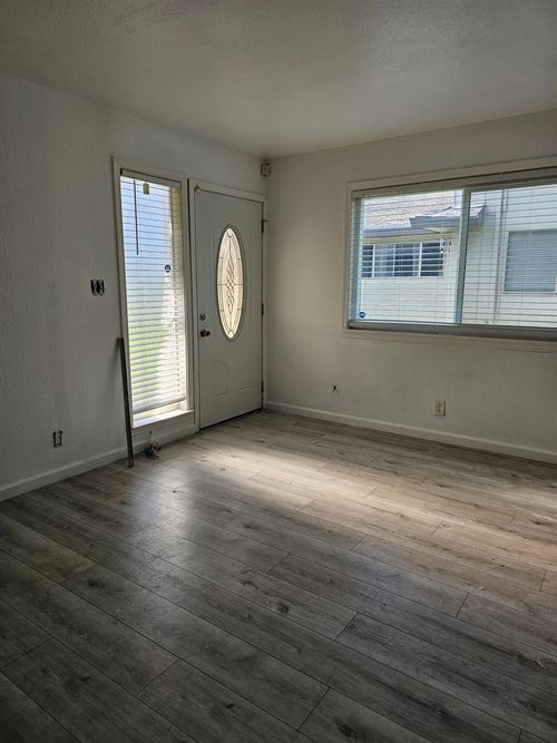 apt-2-5918 Walerga Rd, Sacramento, CA, 95842-3012 | Card Image