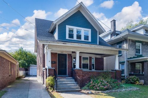 818 Washington Pl, Erie, PA, 16502-1048 | Card Image