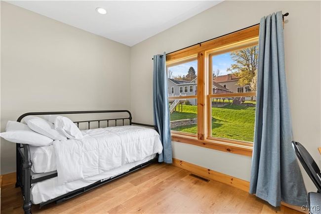 Main floor bedroom | Image 14