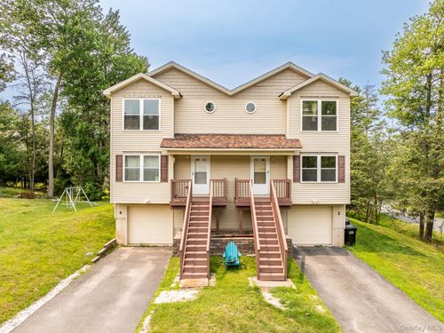 4 Deerfield Ct, Rock Hill, NY, 12775-8208 | Card Image