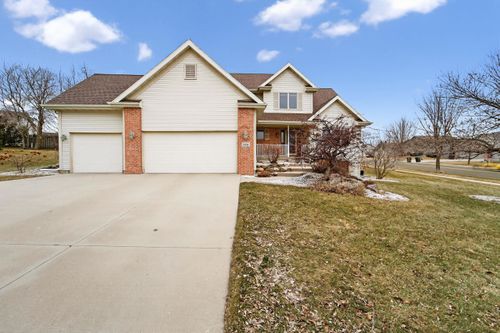 3100 Weybridge Dr, Sun Prairie, WI, 53590-4592 | Card Image
