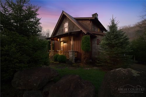 38 Eagle Cottage Ln, Banner Elk, NC, 28604-6464 | Card Image