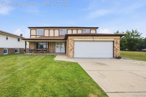 38979 Lowell Ct, Sterling Heights, MI, 48310-3152 | Card Image
