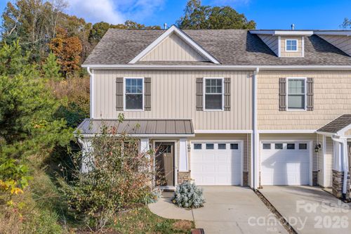 209 Stoney Point Way, Candler, NC, 28715-0318 | Card Image