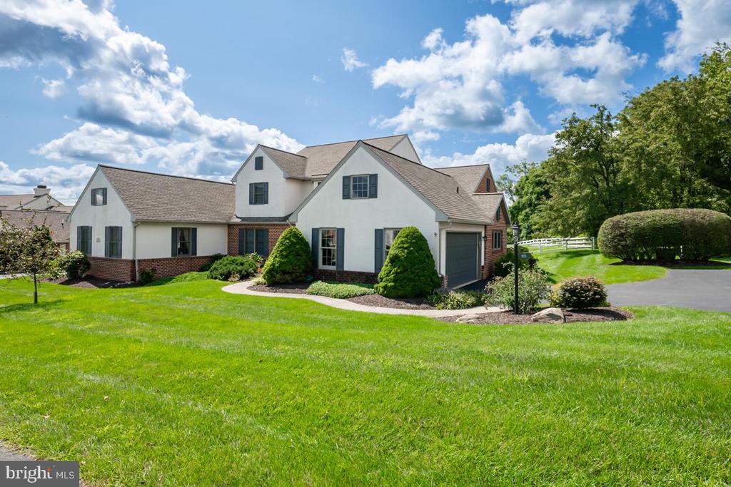 Ascot Dr, Elverson, PA 19520