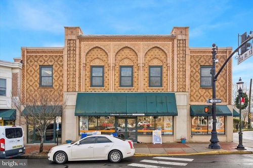 310-422 Mill St, Bristol, PA, 19007-4813 | Card Image