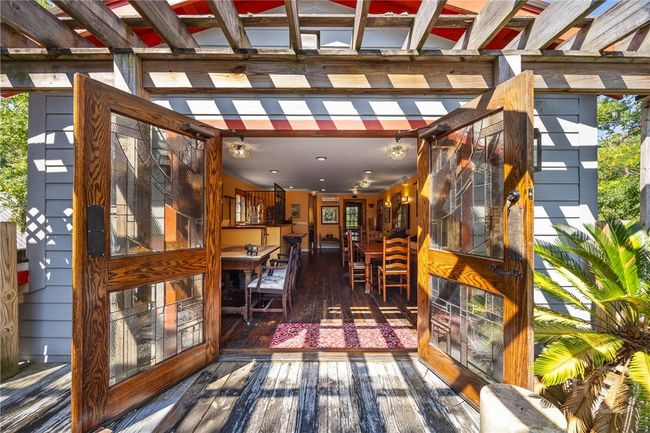 Laughing Boar Patio | Image 41