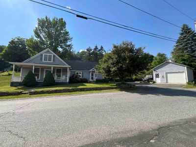 109 High Street, House other with 3 bedrooms, 1 bathrooms and null parking in Cavendish VT | Image 3