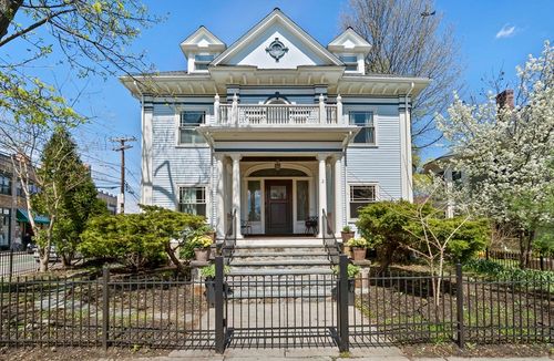 2 Florence St, Boston, MA, 02131-3630 | Card Image