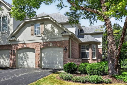 7940 Ashbrook Ct, Darien, IL, 60561-5529 | Card Image