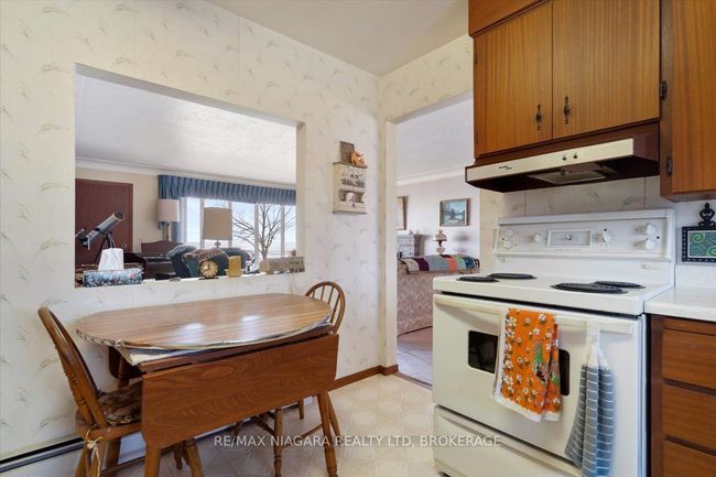 12 Harbourview Rd, House other with 3 bedrooms, 2 bathrooms and 8 parking in Port Colborne ON | Image 15