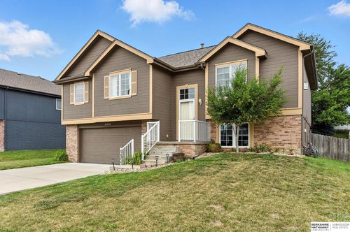 21410 Mcclellan Cir, Gretna, NE, 68028-6910 | Card Image