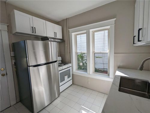 apt-3-65 Academy St, Poughkeepsie, NY, 12601-4125 | Card Image