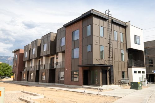 25-595 E Betsey Cv, Salt Lake City, UT, 84107-3459 | Card Image