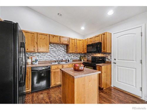 2152 E 11th St, Loveland, CO, 80537-3232 | Card Image