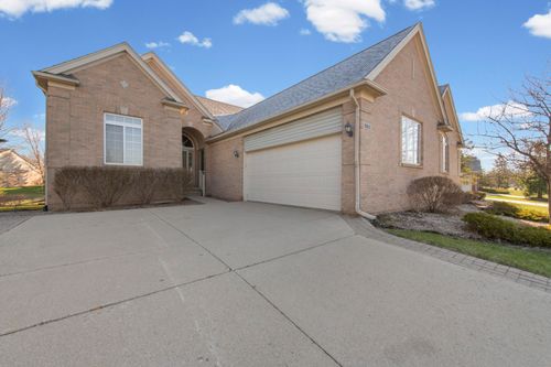 16810 Carriage Way, Northville, MI, 48168-6600 | Card Image