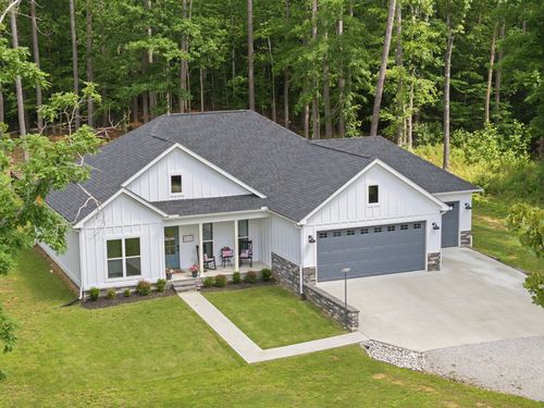 302 Excalibur Trl, Cedar Grove, TN, 38321-6740 | Card Image